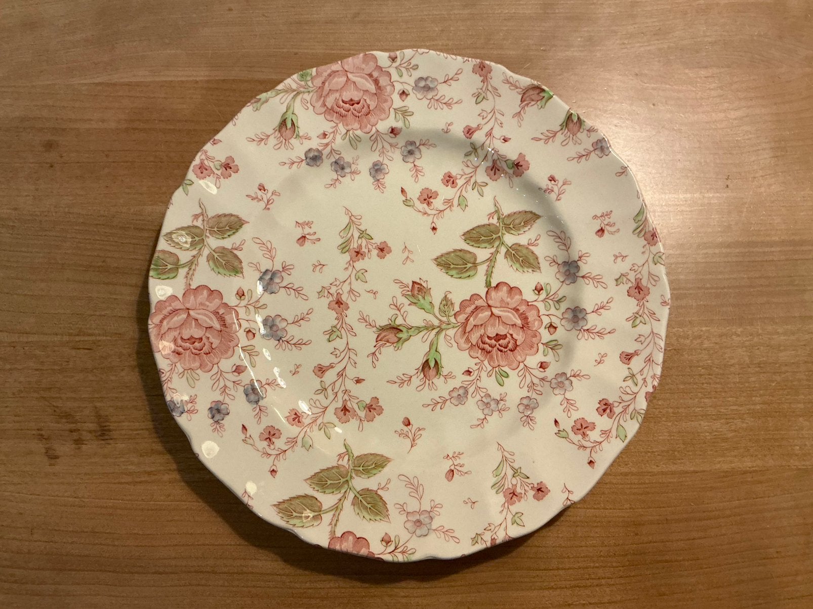 1 Rose Chintz bord - dinerbord - Johnson Bros, Ophalen of Verzenden, Zo goed als nieuw, Bord(en), Overige stijlen