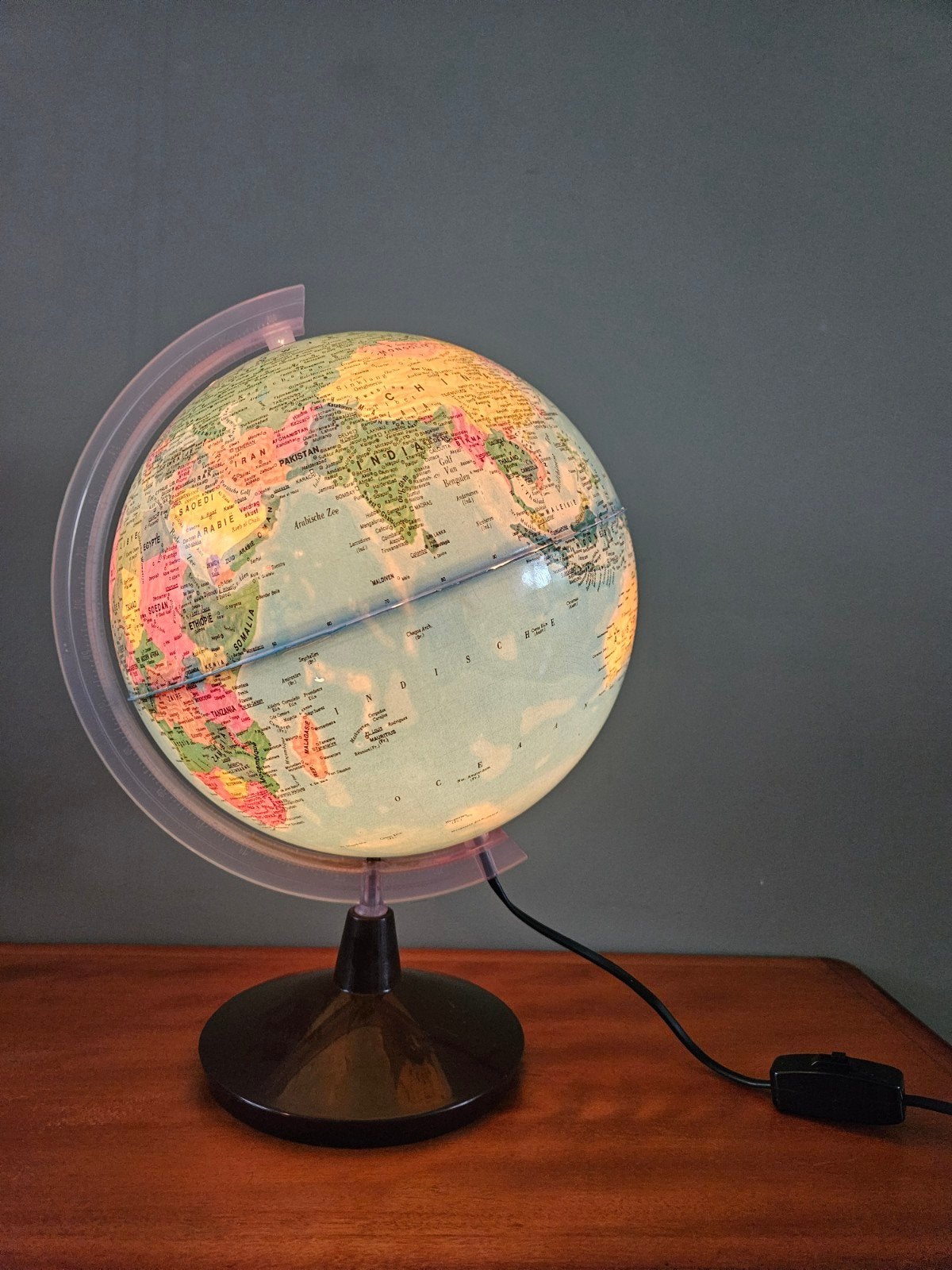 Verlichte wereldbol / globe, vintage, Gebruikt, Kunststof, Verlicht, Ophalen of Verzenden
