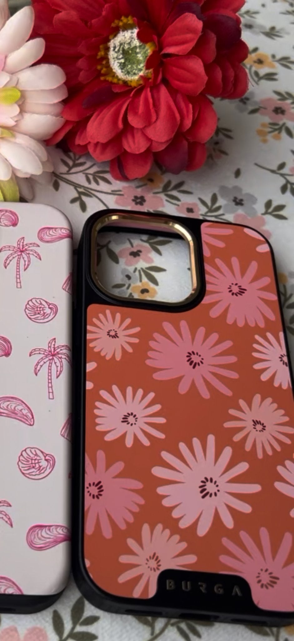Burga telefoonhoesje Elite met bloemenprint iphone 13 Pro, Ophalen of Verzenden, Zo goed als nieuw, Hoesje of Tasje