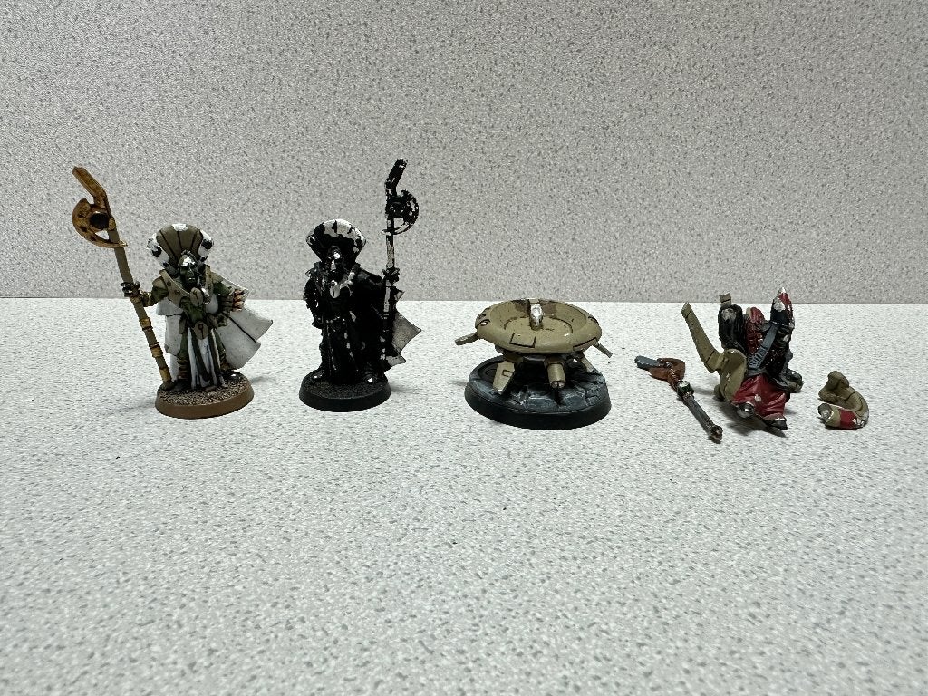Tau Aun'Va Master of Undying Spirit, Metal, Complete, GW, Hobby en Vrije tijd, Ophalen, Zo goed als nieuw, Warhammer 40000, Figuurtje(s)