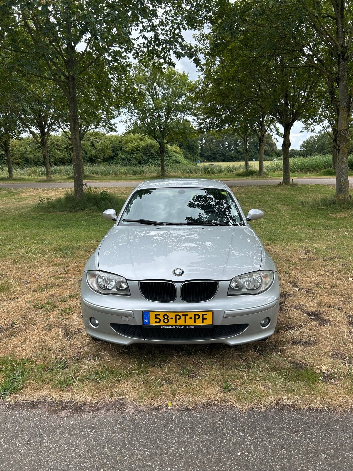 BMW 1-Serie 1.6 I 116 2004 Grijs | 325.000km, Auto's, 1596 cc, Achterwielaandrijving, 4 cilinders, 635 kg