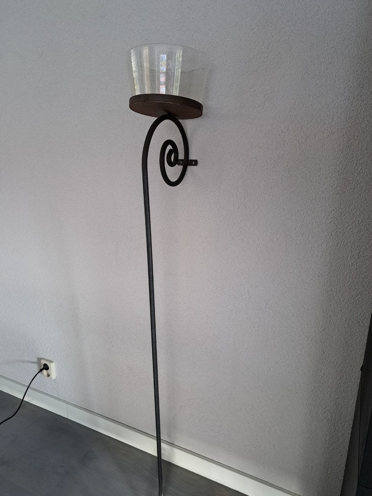 Wandhouder voor plant, lamp of kaars - 150 cm hoog, Ophalen