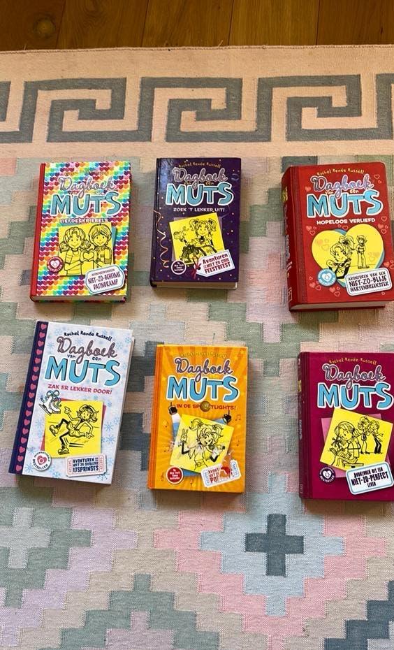 Dagboek van een muts, Ophalen, Zo goed als nieuw, Fictie