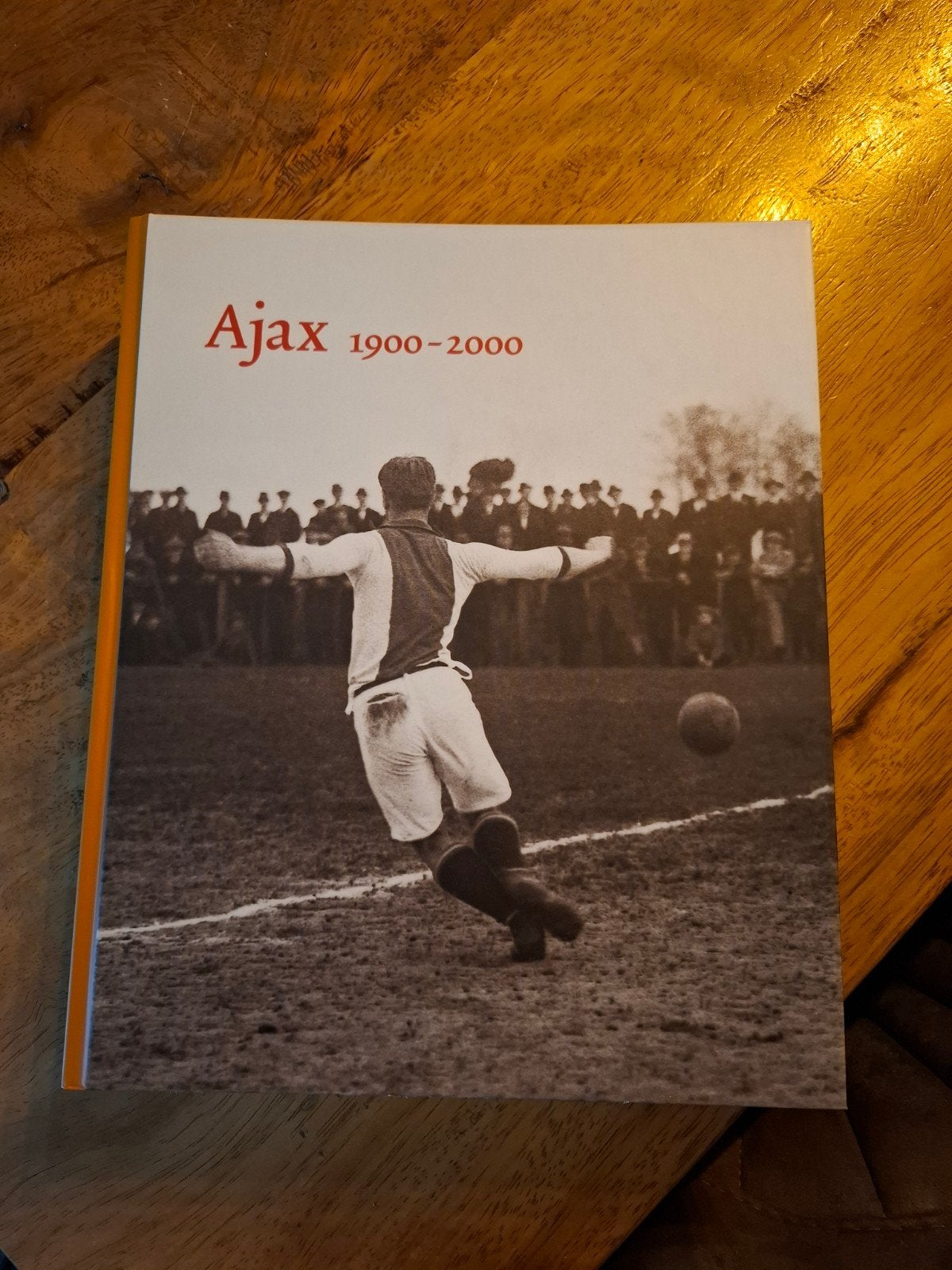 Ajax 1900-2000 Boek Jubileum uitgave, Ophalen of Verzenden, Zo goed als nieuw, Onbekend, Balsport