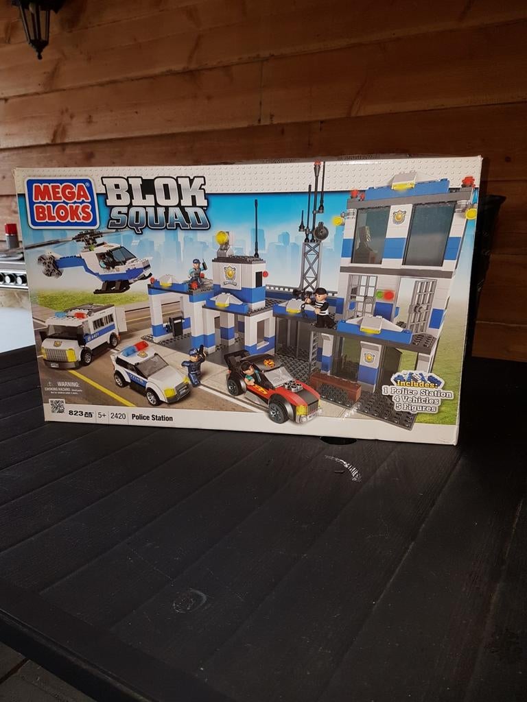 Politie buro, Ophalen, Nieuw