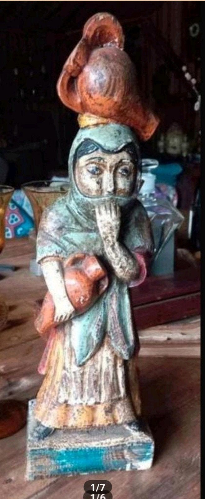 Antiek Houten Beeld Vrouw met Kruik - Handgesneden, Antiek en Kunst, Handgemaakt, Ophalen of Verzenden, 20 - 50 cm, Beeld