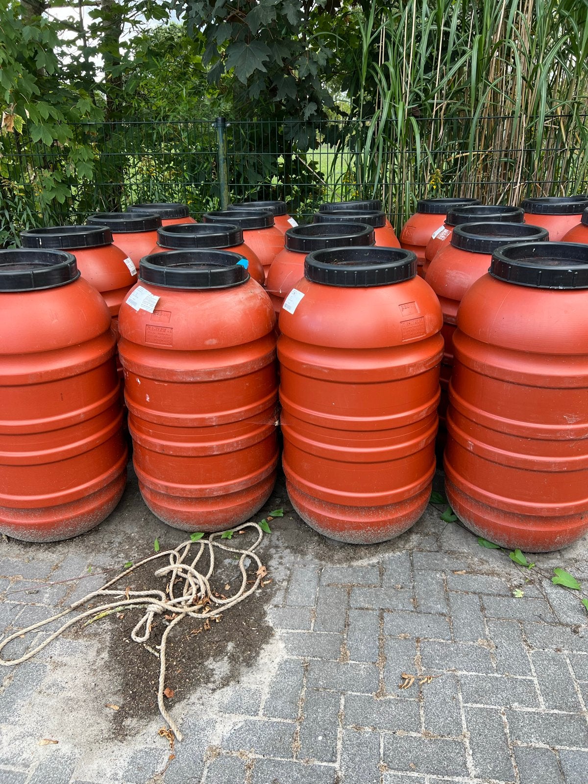 Waterdichte vaten met schroefdeksel - 220 liter, Ophalen, Gebruikt, Overige typen