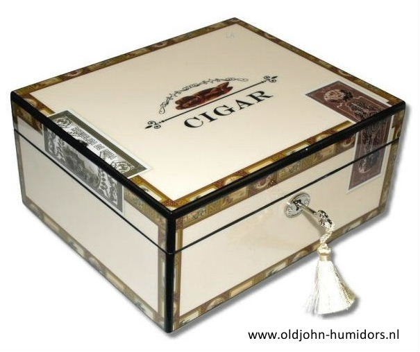HUMIDOR "CIGAR BOX" - HOOGGLANS PIANOLAK MERK ANGELO    h61, Ophalen of Verzenden, Nieuw, Tabaksdoos of Verpakking