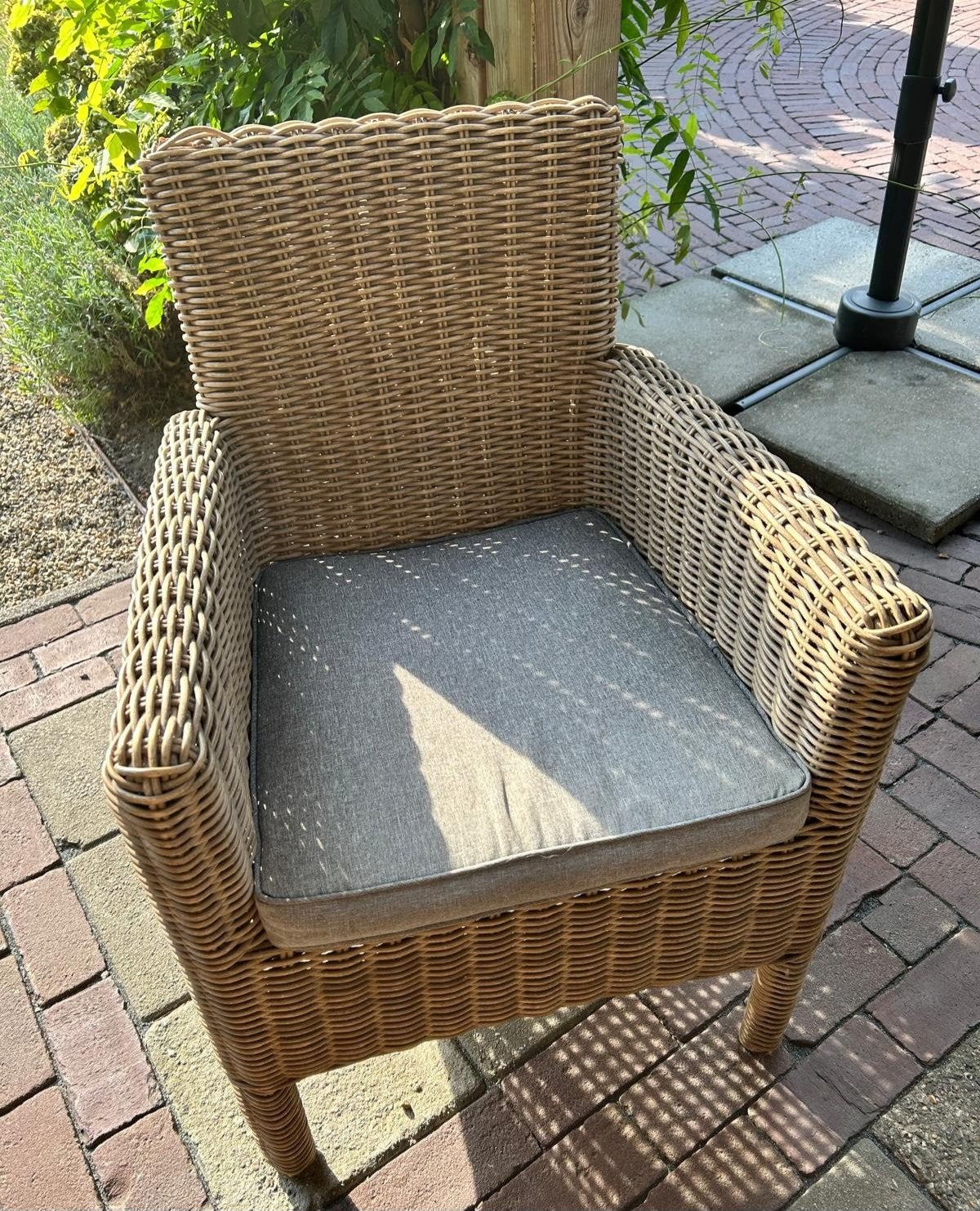 8 Wicker tuinstoelen met kussens - zelf ophalen, Ophalen, Gebruikt, Wicker