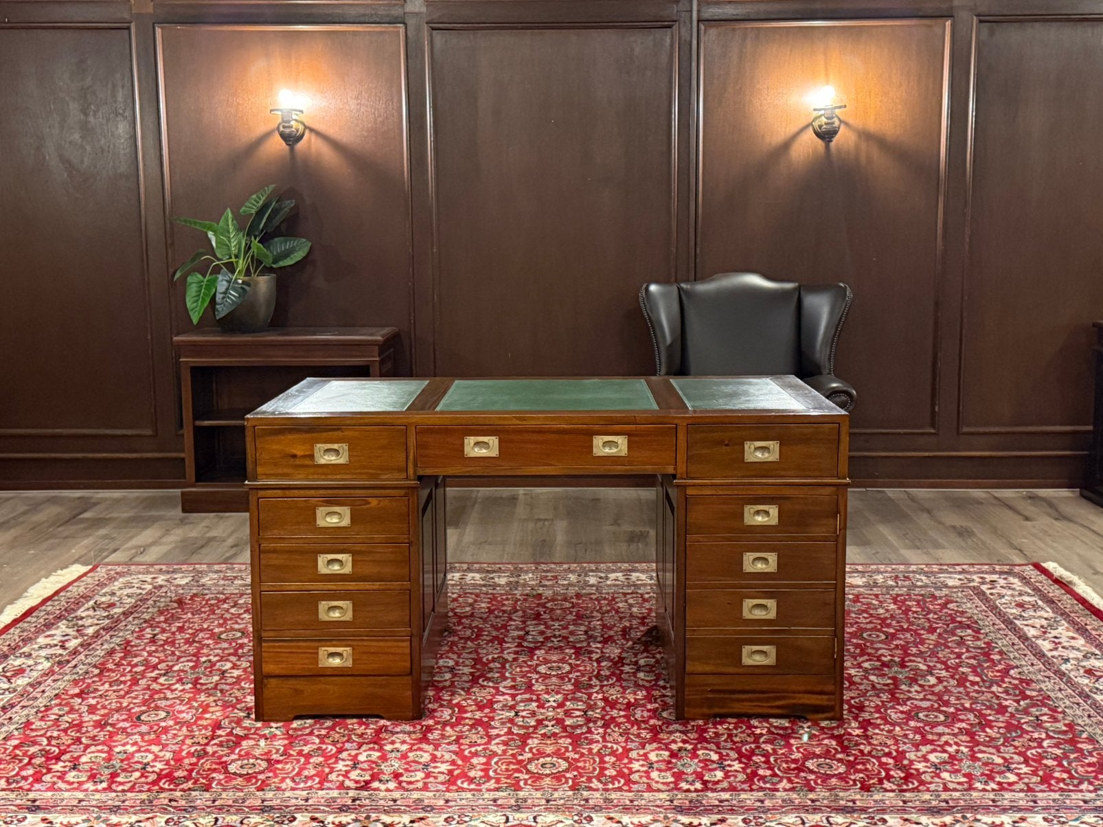 Klassiek Engels bureau #676, Huis en Inrichting, Bureaus, 150 cm, Hout, Bruin, Ophalen of Verzenden