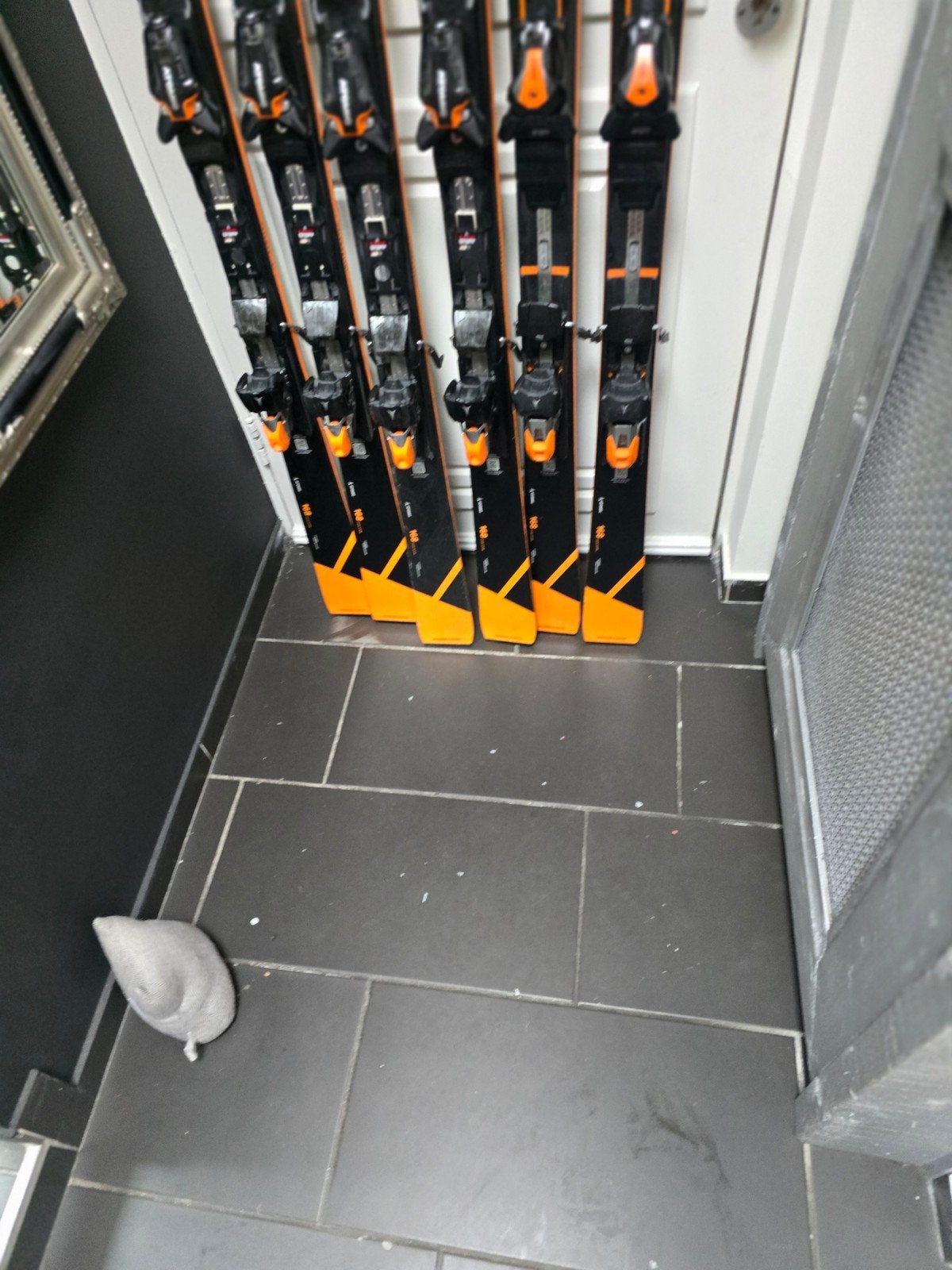 2025/26 169cm ATOMIC REDSTER Q9 REVOSHOCK RVSK NP1260€, 160 tot 180 cm, Ophalen of Verzenden, Zo goed als nieuw, Carve