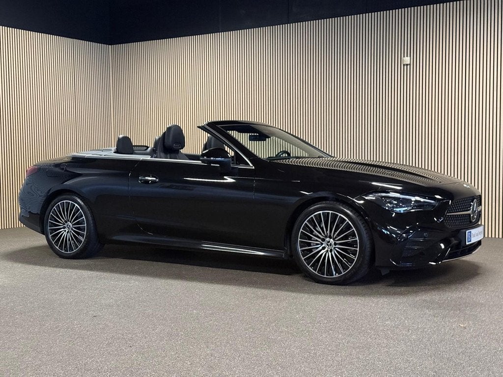 Mercedes-Benz CLE Cabriolet 200 AMG STYLING-AIRSCARF-MEMORY-, Auto's, Mercedes-Benz, Automaat, 12 maanden, Gebruikt, Zwart