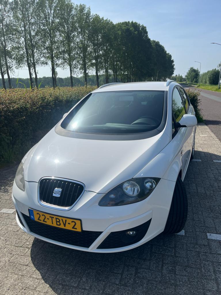 Seat Altea XL 1.2 TSI 77KW Stationwagon 2012 Wit 117km, Voorwielaandrijving, 1295 kg, 4 cilinders, Altea XL