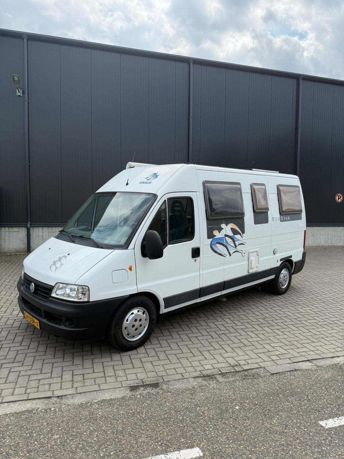 Caravans And Camping Knaus