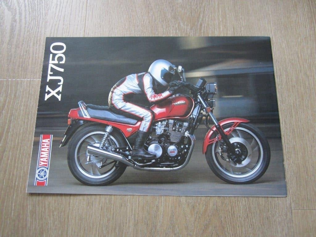 Yamaha XJ 750 brochure folder 1982, Motoren, Ophalen of Verzenden, Yamaha