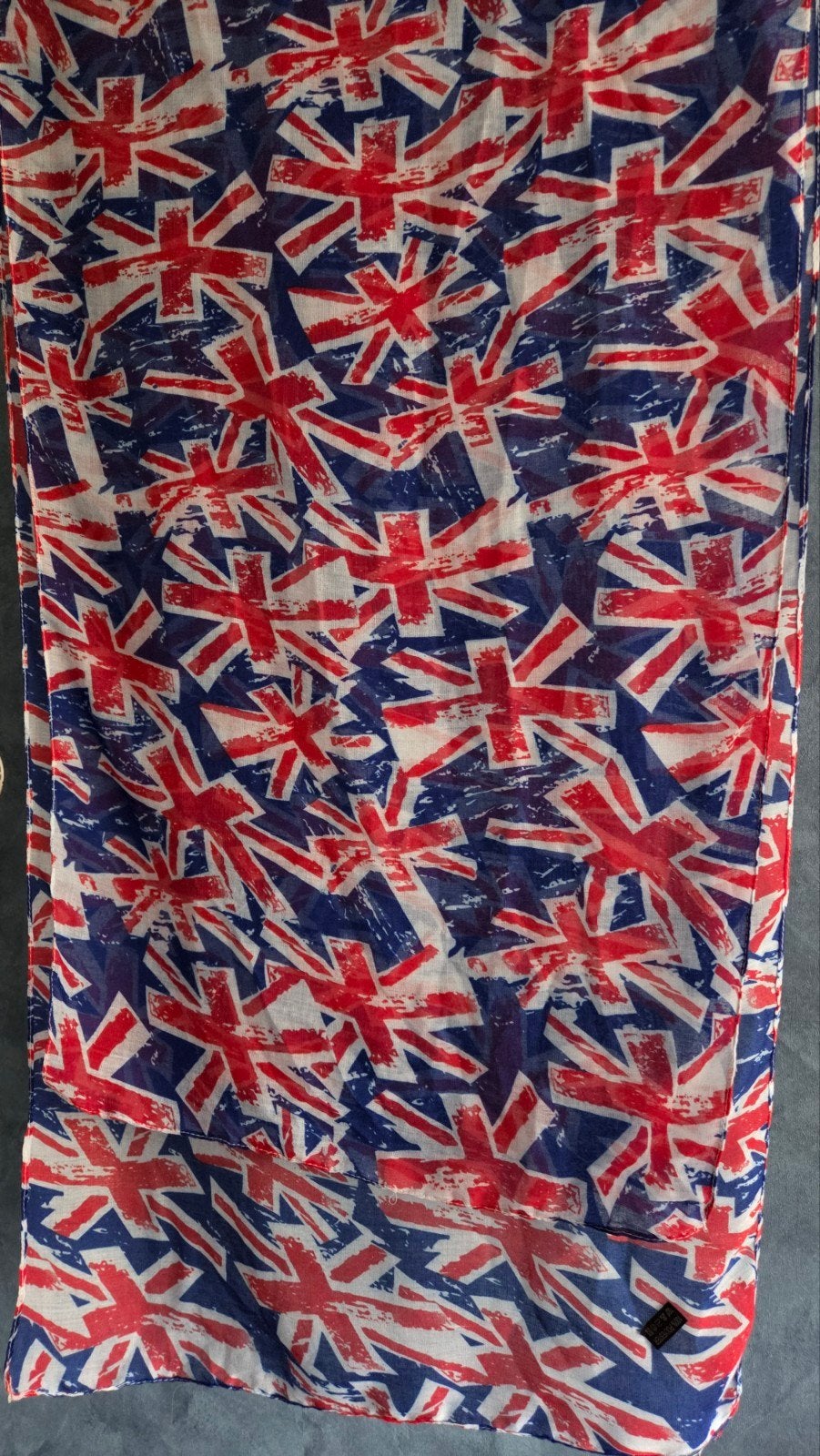 180 cm Lange sjaal Engelse vlag lijkend, Kleding | Dames, Ophalen of Verzenden, Zo goed als nieuw, Maat 46/48 (XL) of groter, Sjaal
