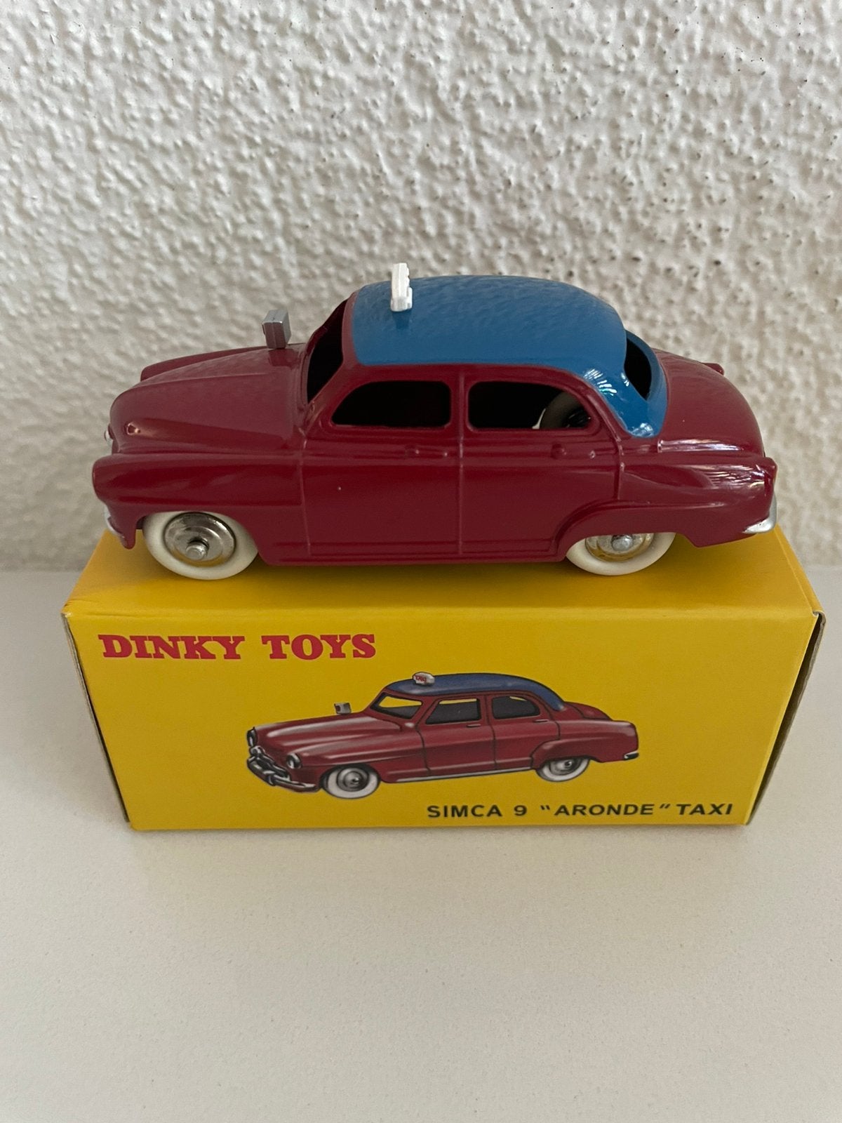Dinky Toys 1:43 Simca taxi 24UT (Atlas), Ophalen of Verzenden, Nieuw, Auto, Dinky Toys