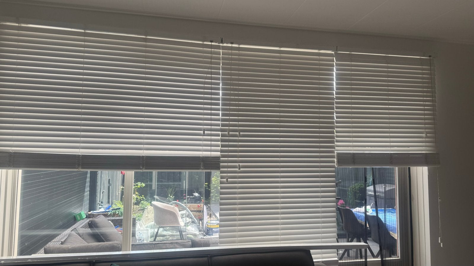 Witte houten jaloezieën van Veneta, diverse maten, Huis en Inrichting, Stoffering | Gordijnen en Lamellen, Ophalen, Gebruikt, Overige merken