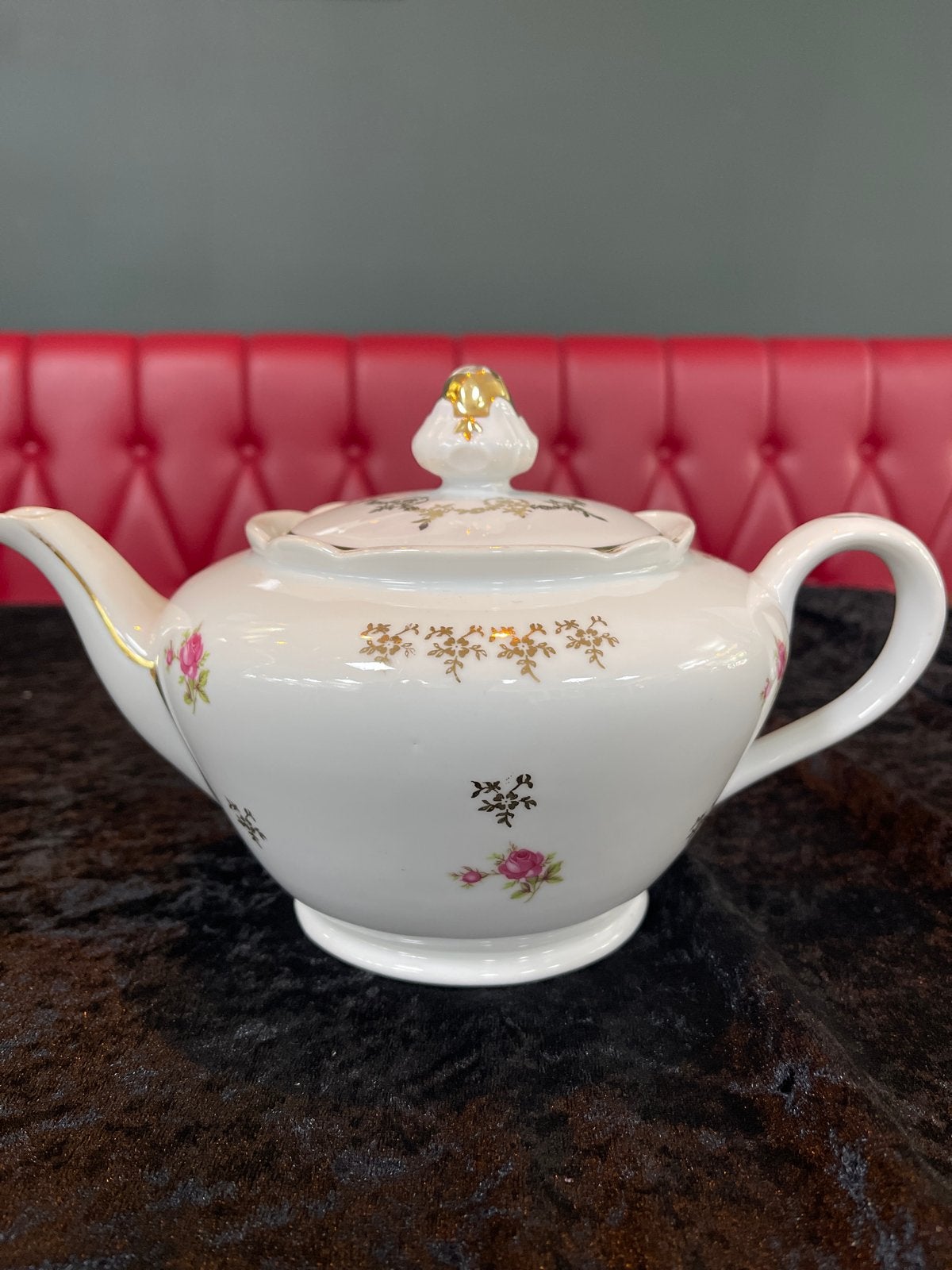 Vintage Bavaria theepot met gouden en roze bloemdecoratie, Ophalen