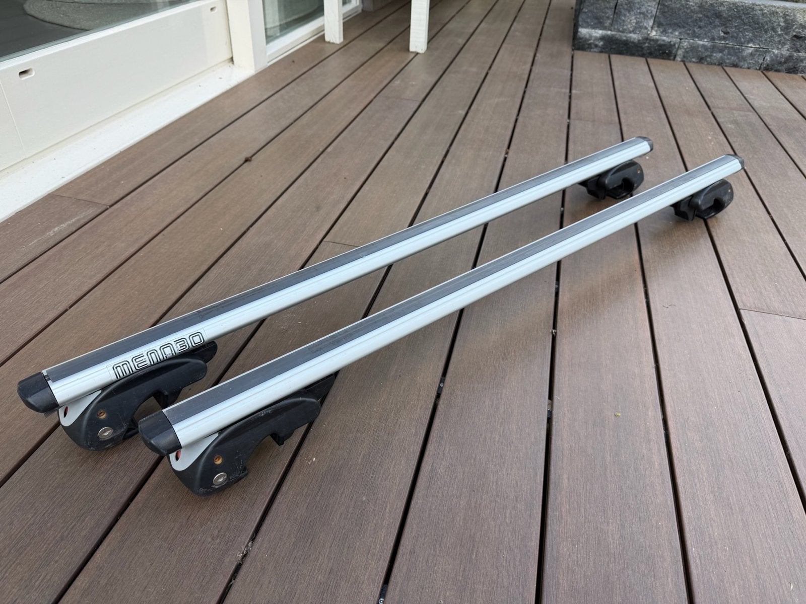 Universele dakdragers Menabo Dozer 123cm aluminium, Auto diversen, Dakdragers, Ophalen of Verzenden, Gebruikt