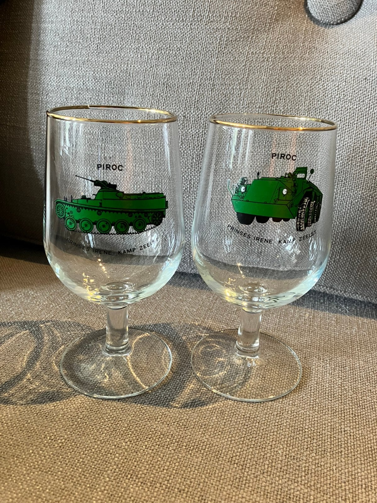 2 vintage piroc glazen prinses irene kamp zeelst, Verzamelen, Militaria | Algemeen, Ophalen of Verzenden, Landmacht, Nederland