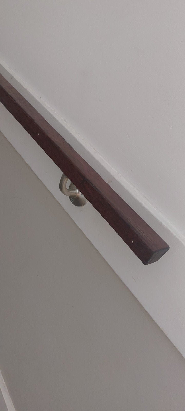 5 hardhouten trapleuningen - zelf afhalen, Ophalen, Gebruikt, Minder dan 2 meter