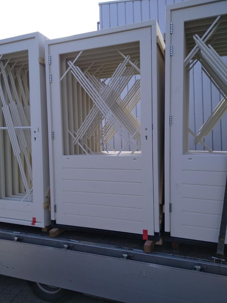 Brede schuurdeur met kozijn, Doe-het-zelf en Verbouw, Nieuw, Ophalen of Verzenden, Buitendeur, Hout