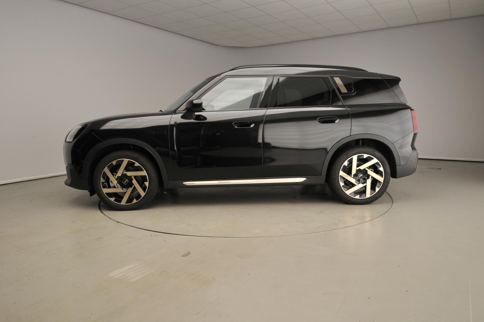 MINI Countryman 1.5 C Favoured M Comfort Access | Panoramada, Auto's, Euro 6, Met garantie (alle), Zwart, Origineel Nederlands