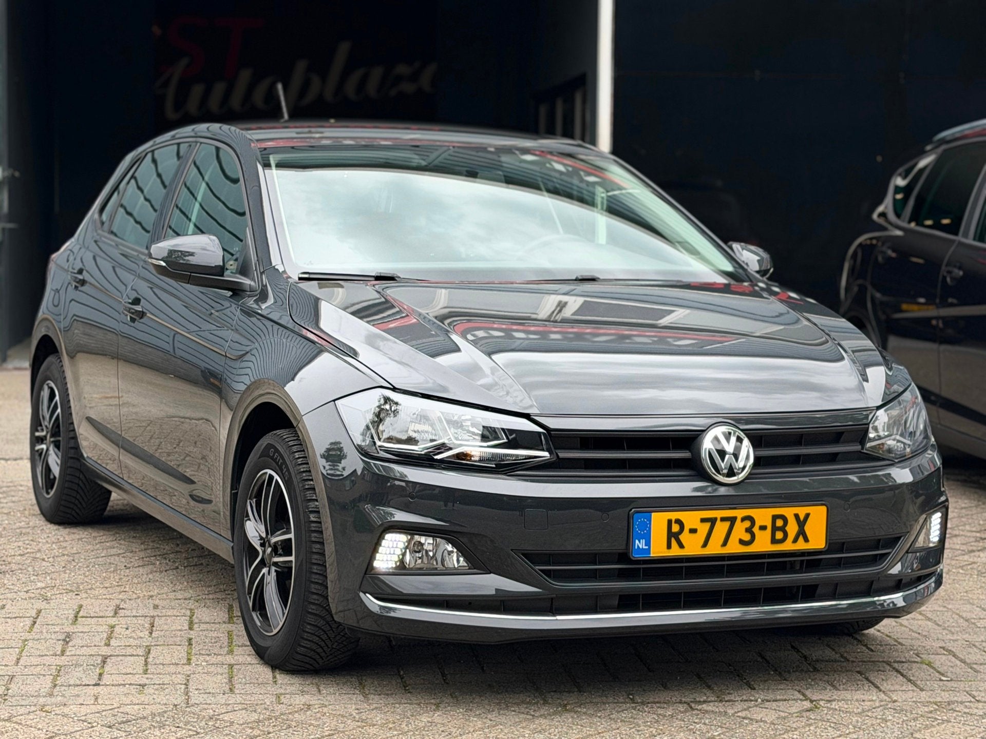 Volkswagen Polo 1.0 TSI Highline CARPLAY/STOELVERW/CRUISE |, Auto's, Voorwielaandrijving, Stof, Gebruikt, 95 pk