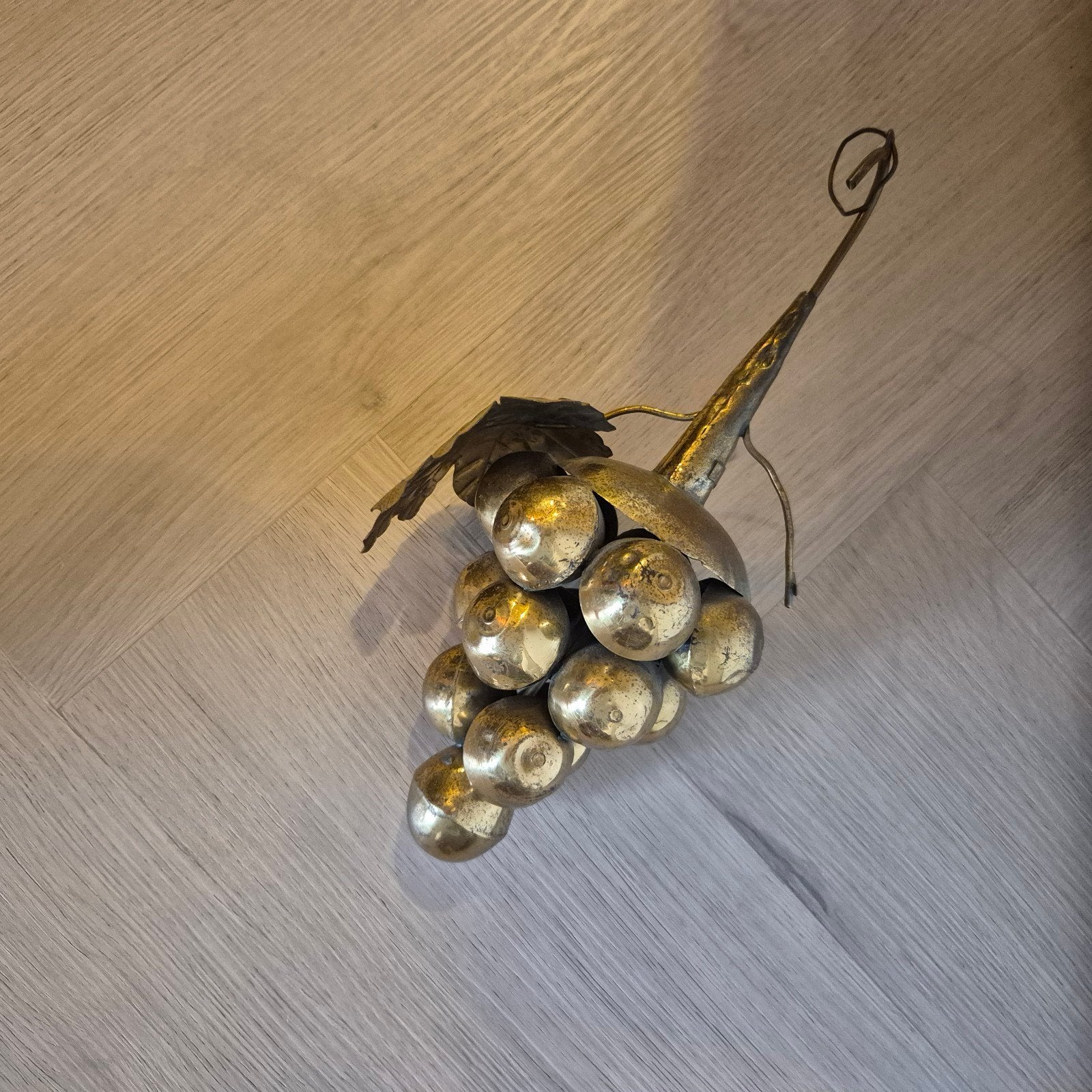 antiek vintage messing deco van druiventros met blad, Ophalen of Verzenden
