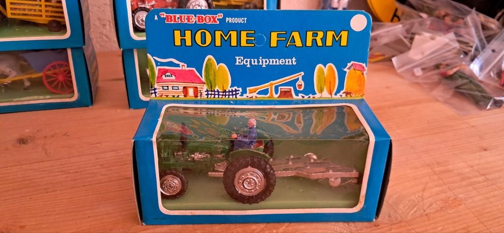 Fordson Major tractor, geproduceerd door Blue-Box, Ophalen of Verzenden, Tractor of Landbouw