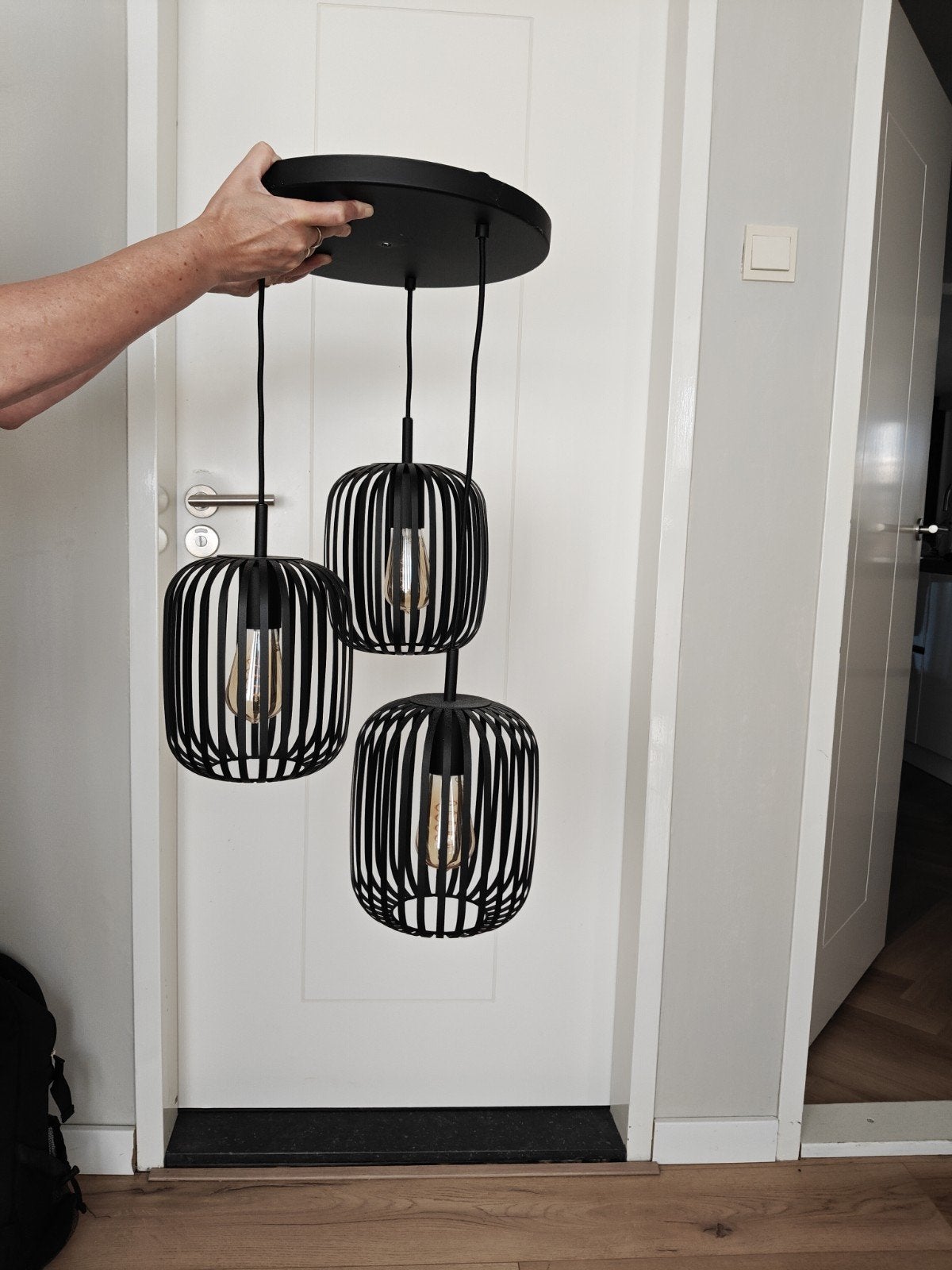 Zwarte hanglamp met 3 kooilampen, Ophalen, E27 (groot), Zo goed als nieuw, Modern industrieel