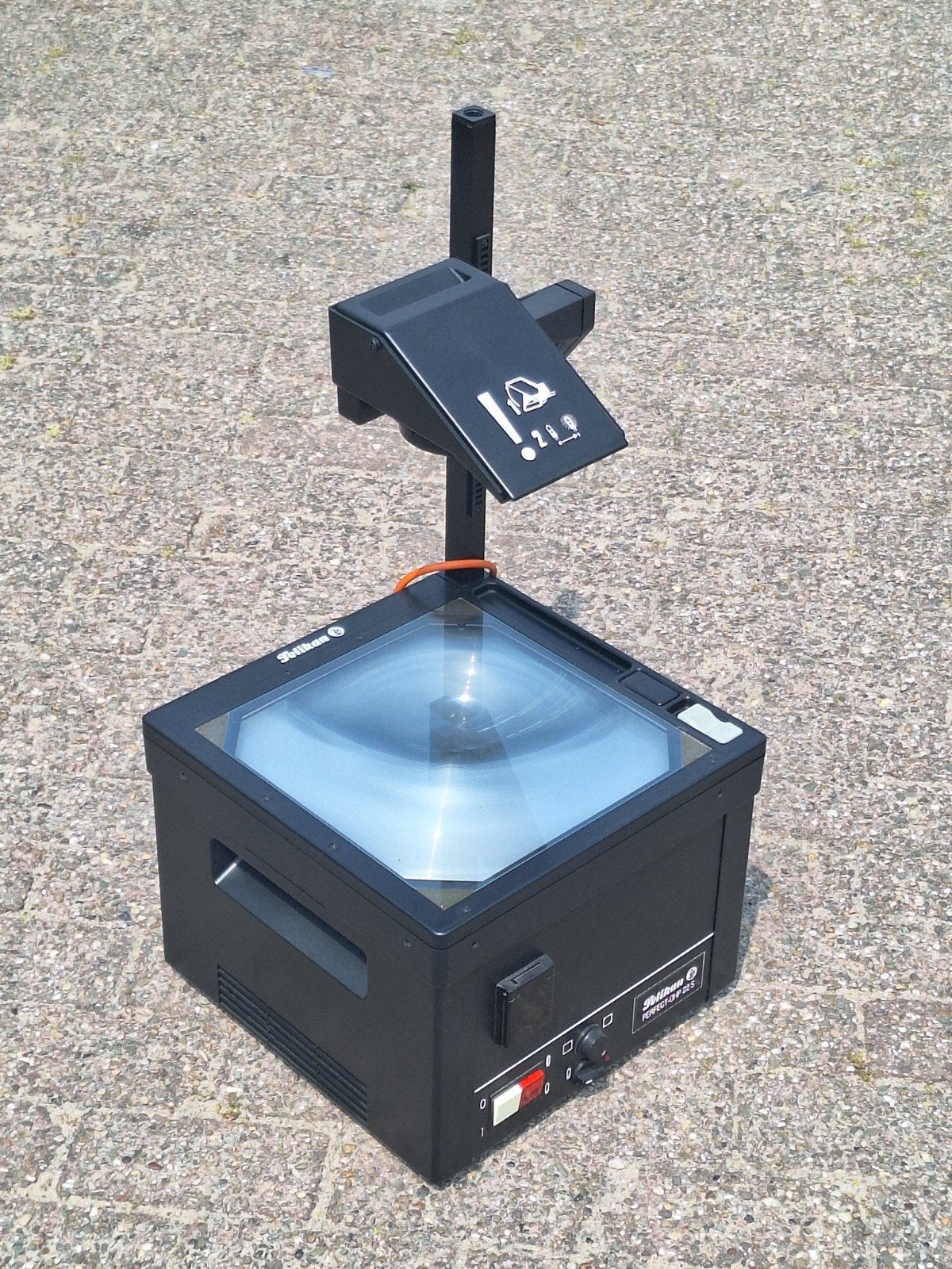 Overheadprojector Pelikan !, Ophalen, Gebruikt