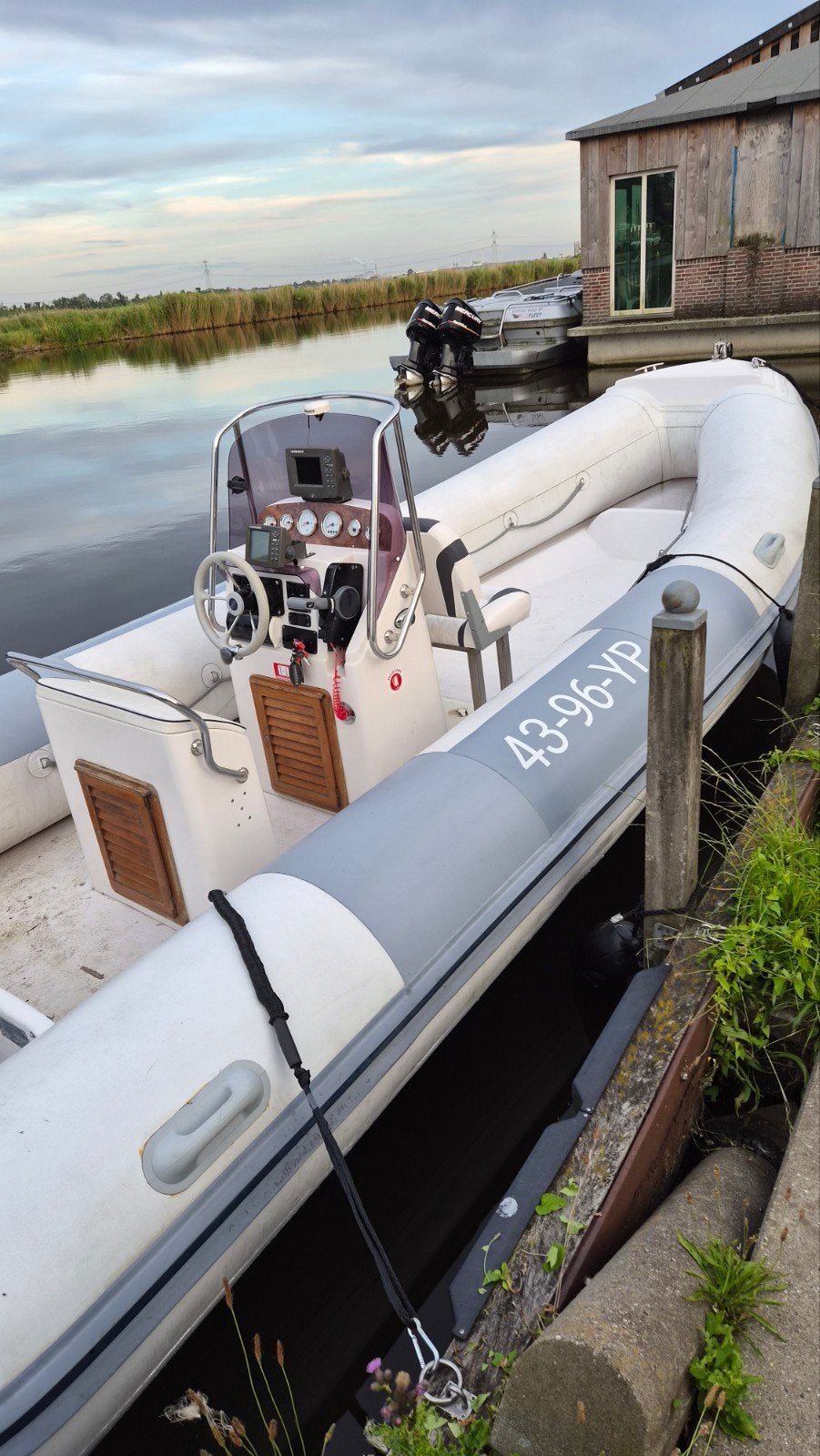 Nuova Jolly King 600 RIB met Suzuki DF140 buitenboordmotor, Watersport en Boten, Gebruikt, Navigatie-elektronica, 140 pk, 6 m