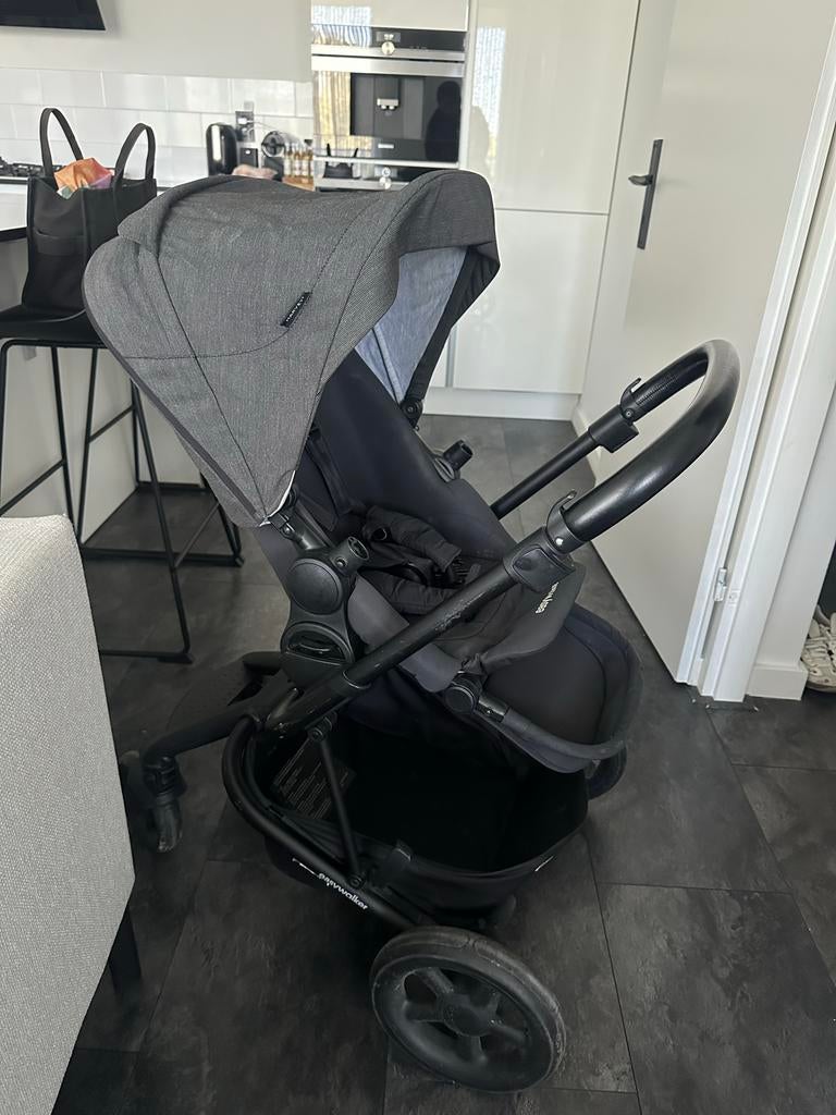 Easywalker Harvey 3 kinderwagen - Grijs, Gebruikt, Verstelbare duwstang, Ophalen, Kinderwagen