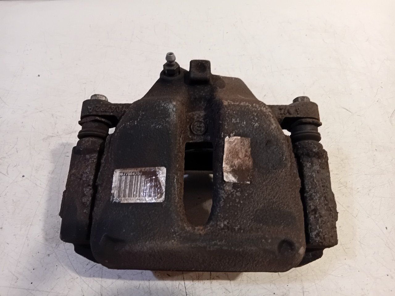 Remklauw rechts voor Peugeot 2008, Onderdelen@venauto.nl, Van der Ven Autorecycling B.V., Gebruikt, Ettenseweg 76, 4706 PB Roosendaal, The Netherlands