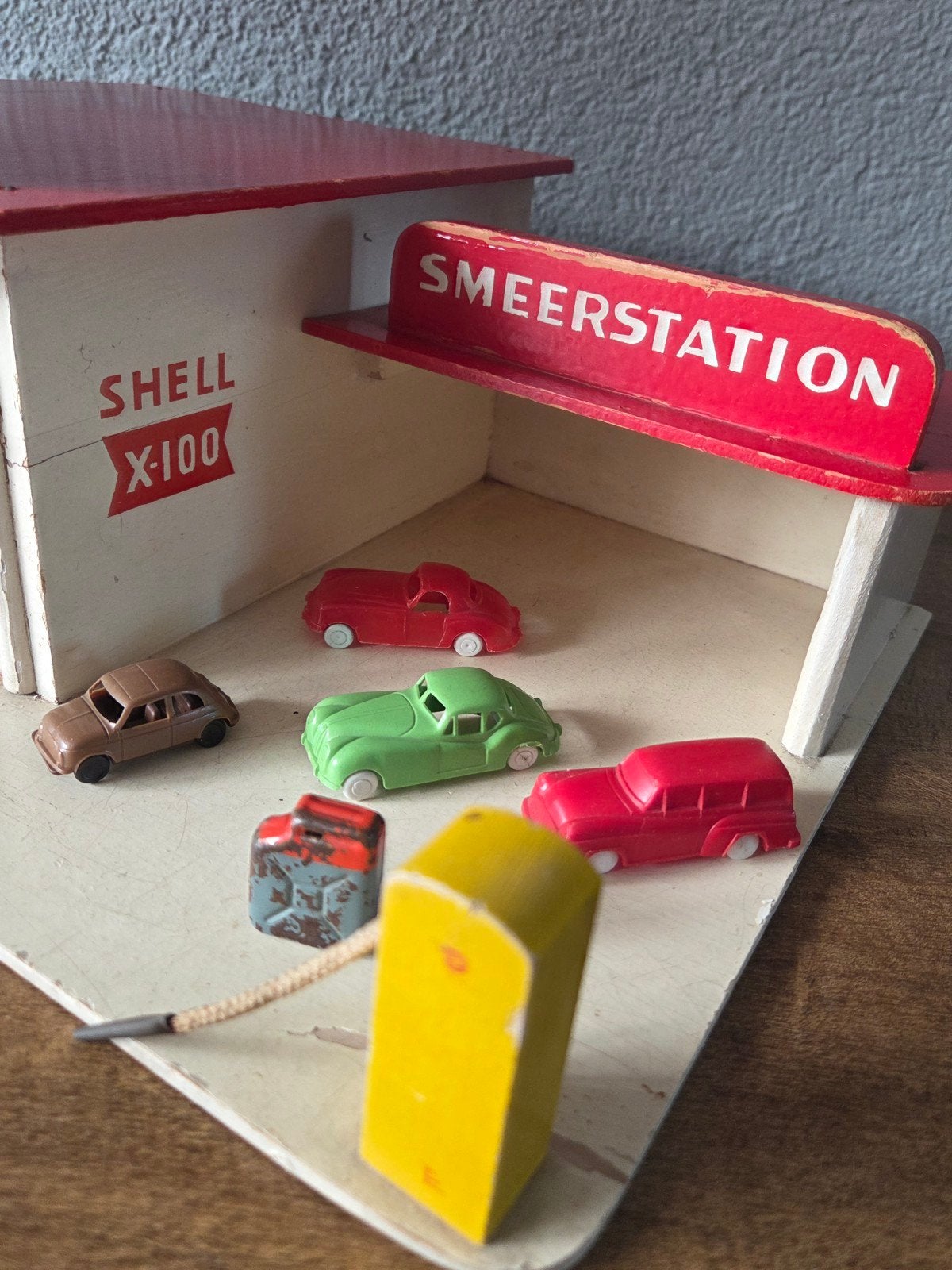 Vintage Shell X-100 Speelgoedgarage uit 1955 met 6 auto's, Ophalen of Verzenden