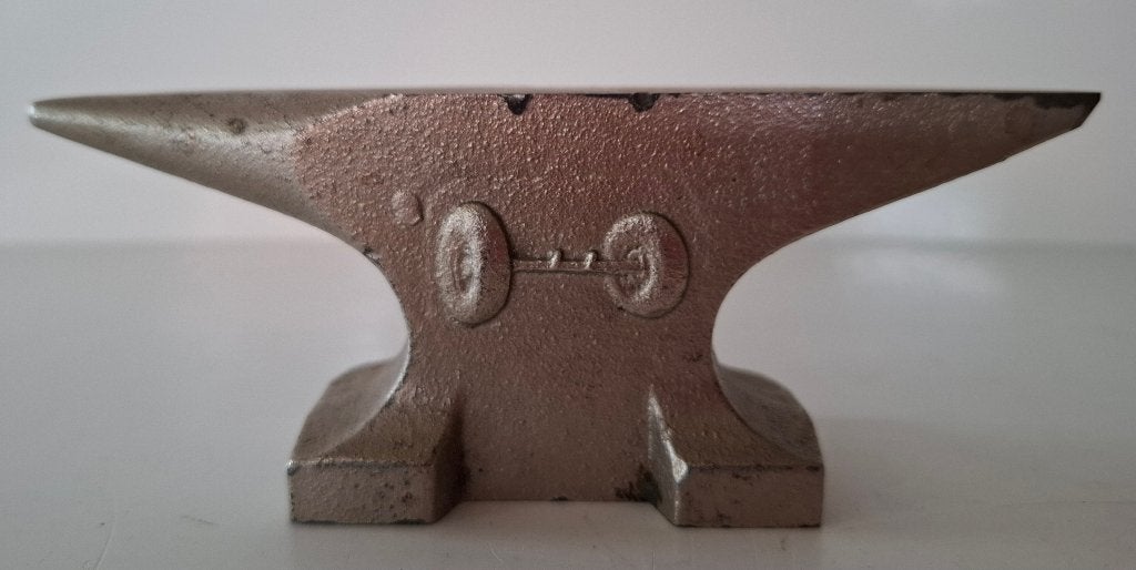 IJzeren aambeeld voor klokkenmaker lang 16 cm., Ophalen of Verzenden