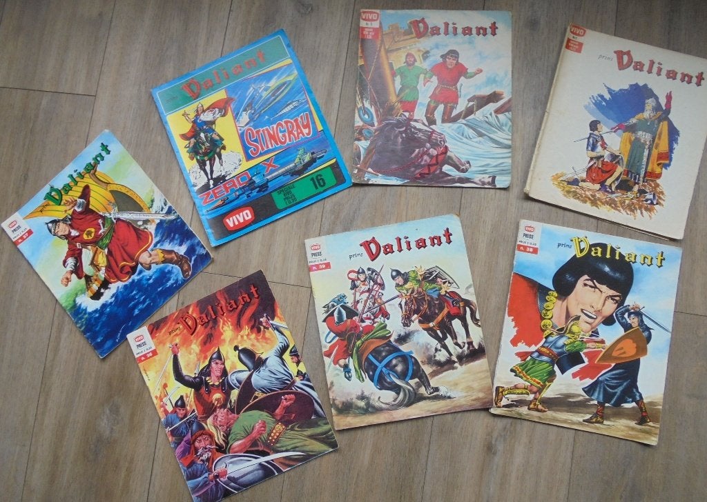 7x oude stripbladen PRINS VALIANT uitgegeven VIVO, Meerdere stripboeken, Ophalen of Verzenden, Gelezen