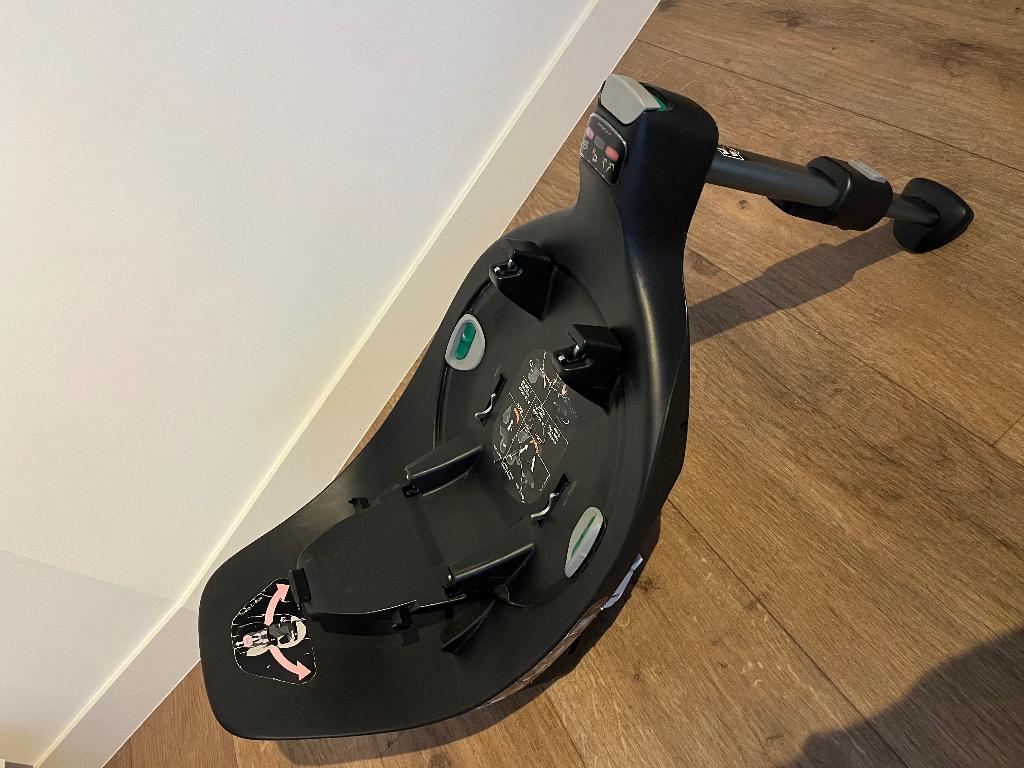 Cybex base Z i-size - 360 graden - isofix, Zo goed als nieuw, Isofix, 0 t/m 13 kg, Slaapstand