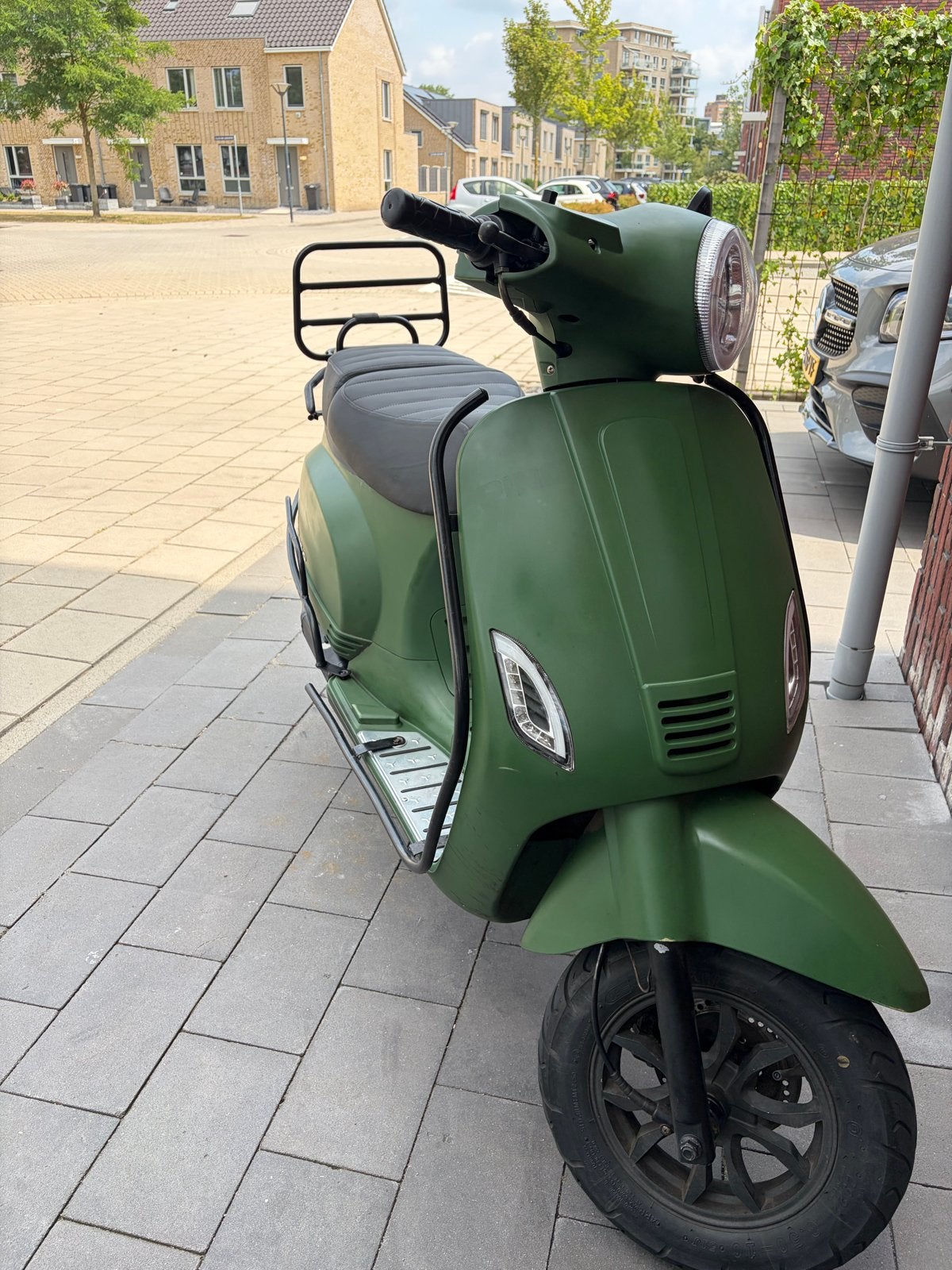 Scooter met nieuwe 80cc cilinder, Fietsen en Brommers, Zo goed als nieuw, Benzine, Ophalen, Overige merken