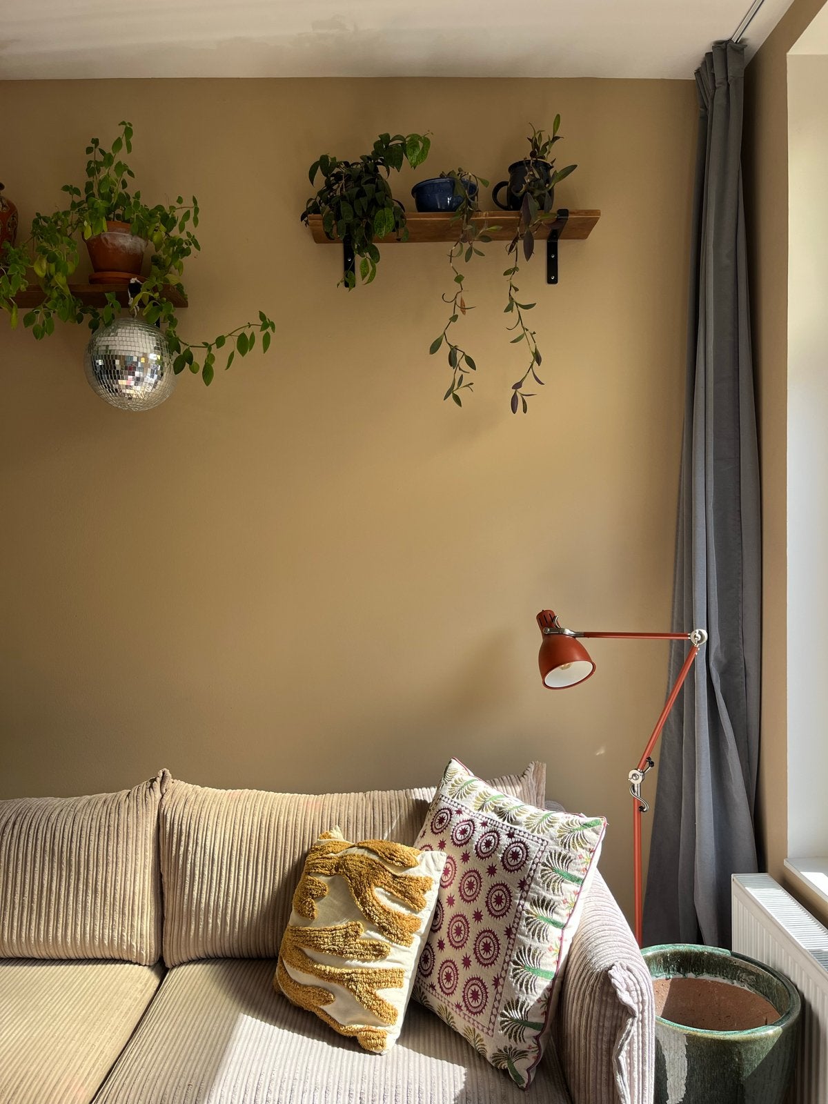 Comfortabele ribfluwelen bank - 3-zits, Ophalen, Driepersoons, 75 tot 100 cm, Zo goed als nieuw