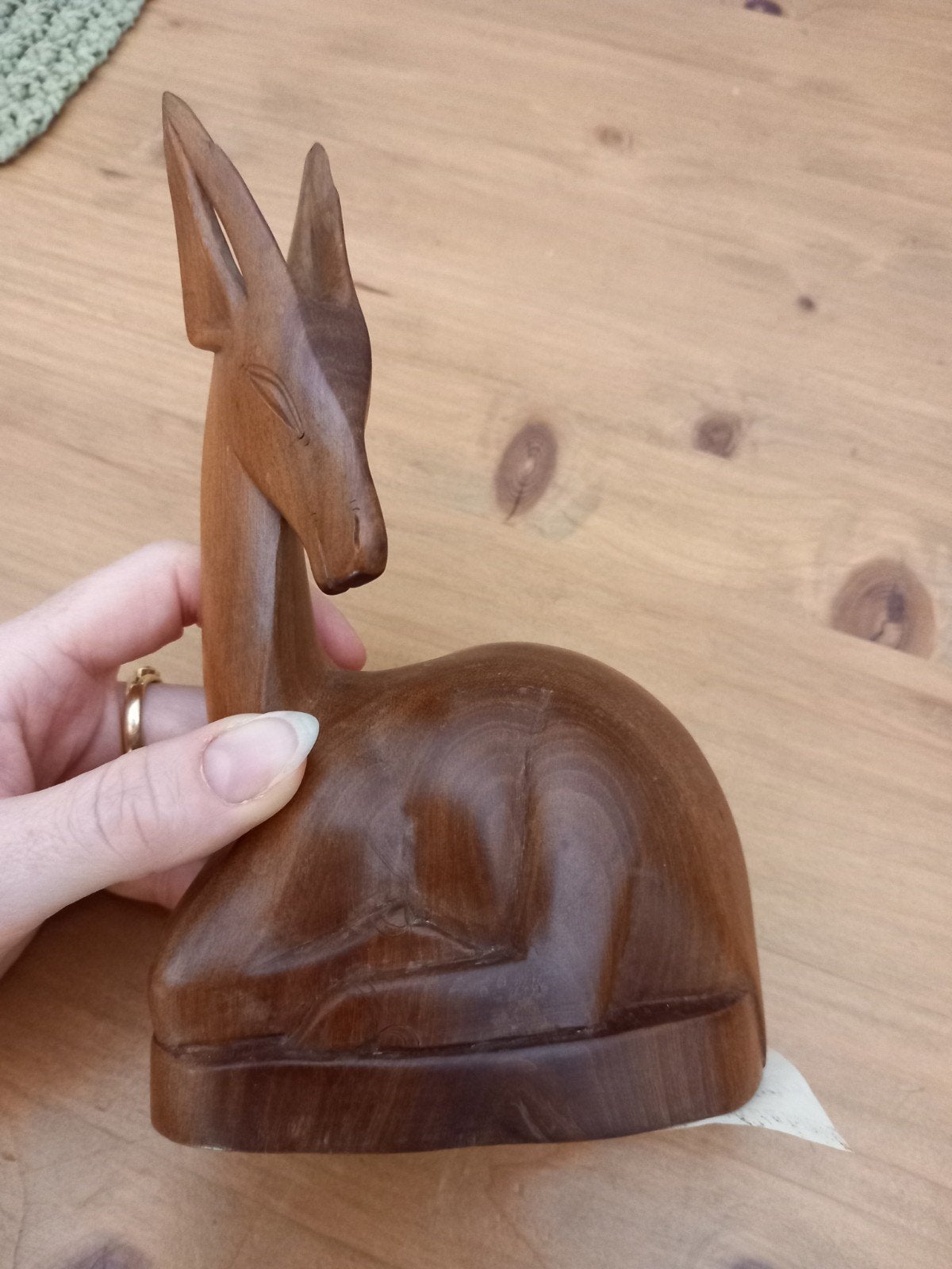 Antiek Houten Beeld - Liggende Antilope / Hert (Art Deco), Minder dan 20 cm, Art deco, Ophalen of Verzenden, Beeld