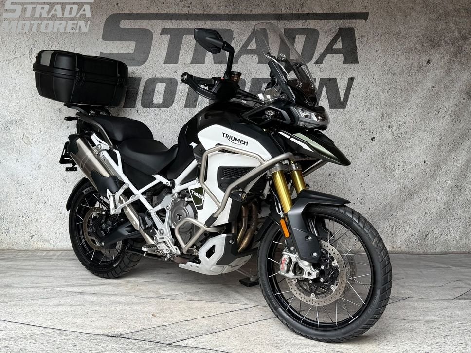 TRIUMPH TIGER 1200 RALLY EXPLORER (bj 2022), 2 cilinders, 1215 cc, Bedrijf, Onbekend
