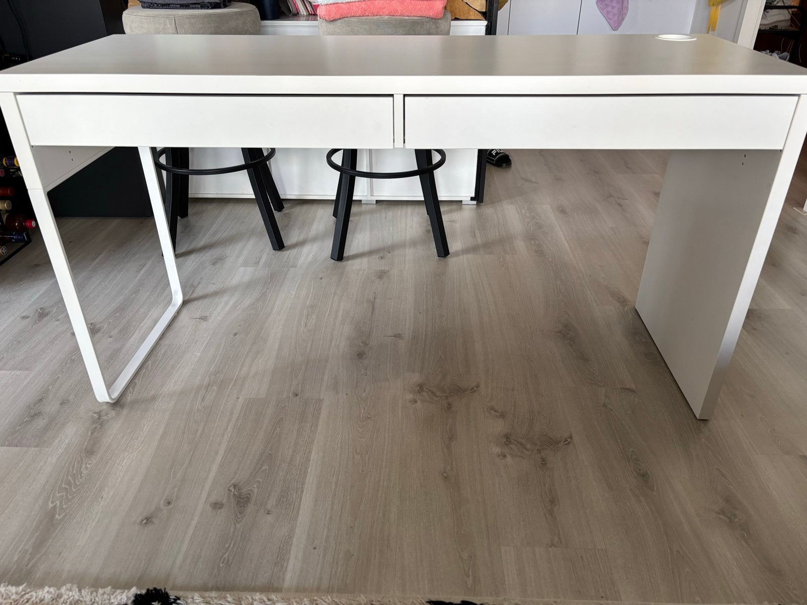 IKEA Micke bureau 142x50 wit met lades, Ophalen, Gebruikt, Met lades, IKEA