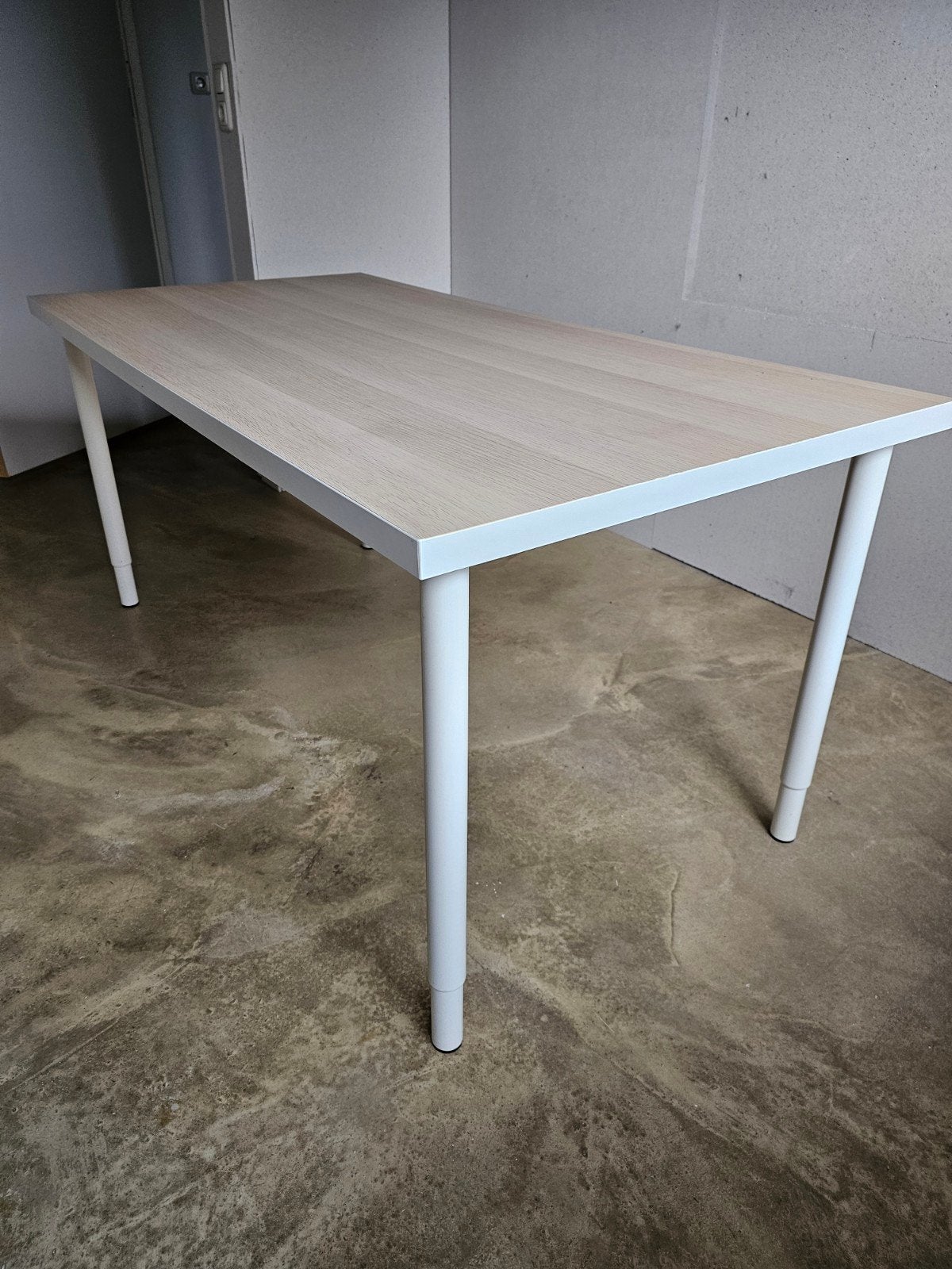 In hoogte verstelbaar bureau 15075 IKEA, Gebruikt, 150 cm, In hoogte verstelbaar, Ophalen of Verzenden