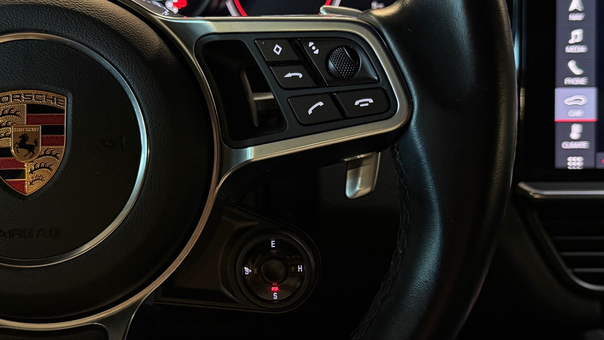 Foto 15 van Porsche Cayenne Coupé 3.0 E-Hybrid PANO|BOSE|SOFTCLOSE|SPOR