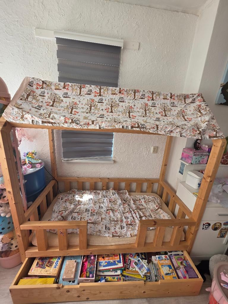 HOUTEN KINDERBED houten bed  Huisbed, Ophalen, Gebruikt, 70 tot 85 cm, 140 tot 160 cm