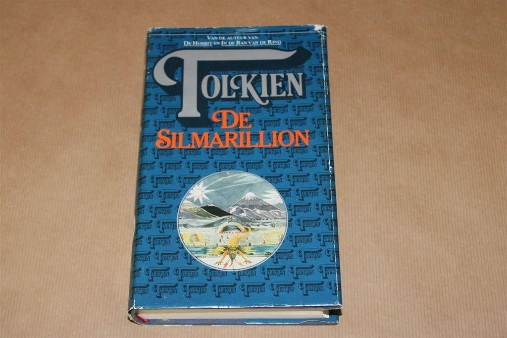 De silmarillion. Tolkien. Hardcover + omslag., Ophalen of Verzenden, Gelezen