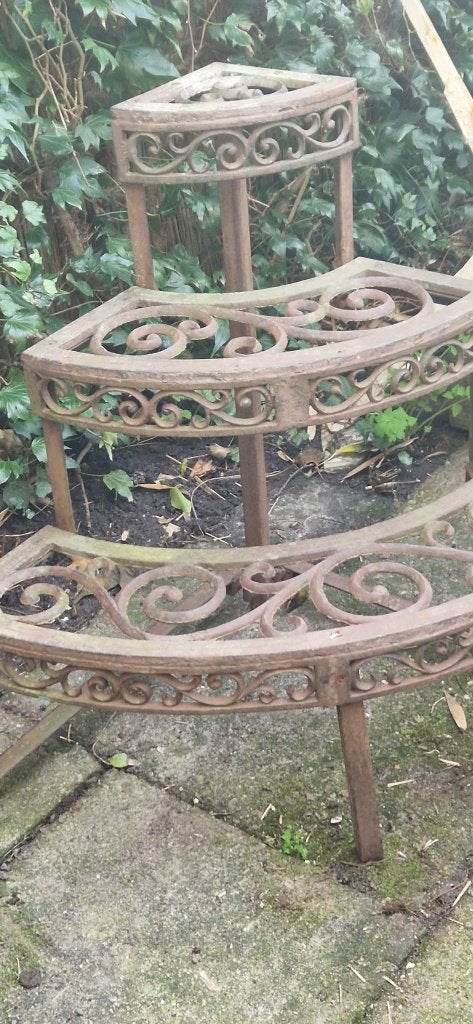 Super mooie kwartronde gietijzeren hoeketagère (brocante), Ophalen, Gebruikt